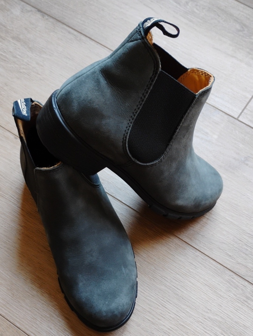 Blundstone Grey Sueded Ankle Boots